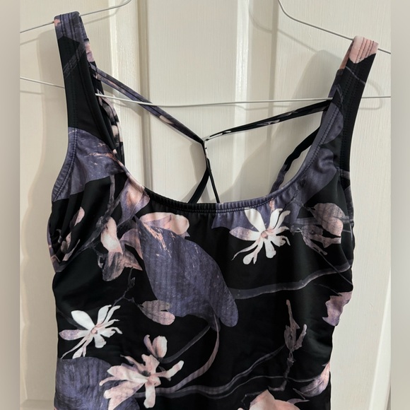 Women’s all in motion one piece swimsuit. Size medium. - Picture 2 of 5
